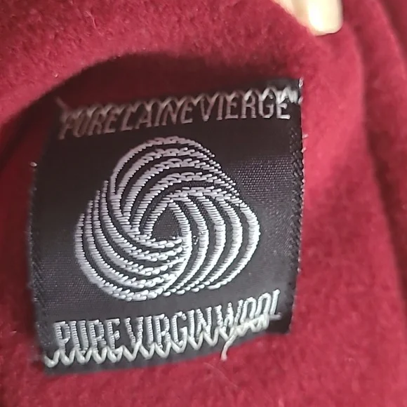 Deep Red Coat - Picture 4 of 11